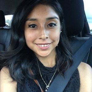 Meet your Posher, Lucia